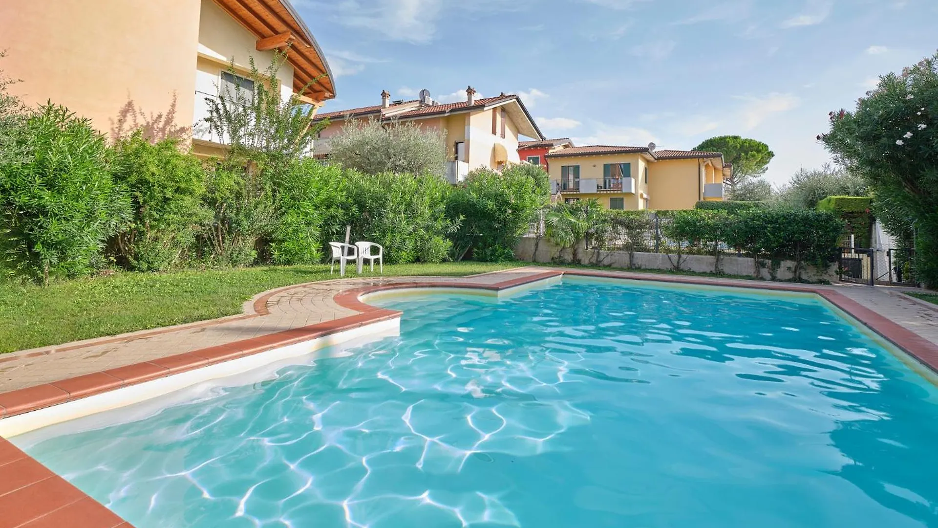 Контакты Madonnina Apartment In Lazise
