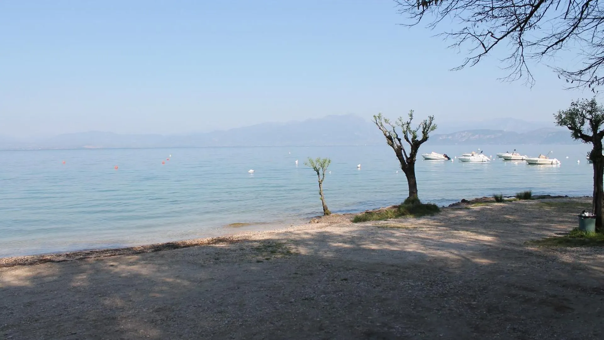 Madonnina Apartment In Lazise 0*,